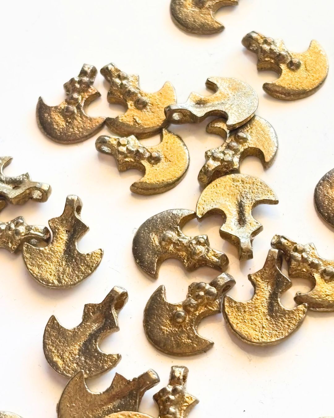 Ornate Crescent Brass Charms – Pack of 5 Pieces - Image 4