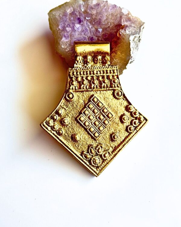Big Ethnic Brass Pendant – Single Piece