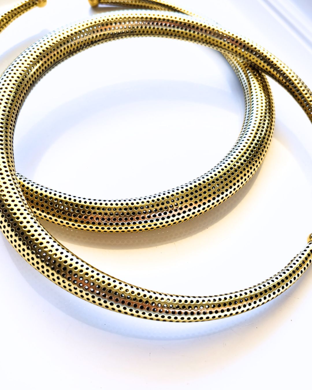 Textured Band Cuff Brass Choker - Image 4