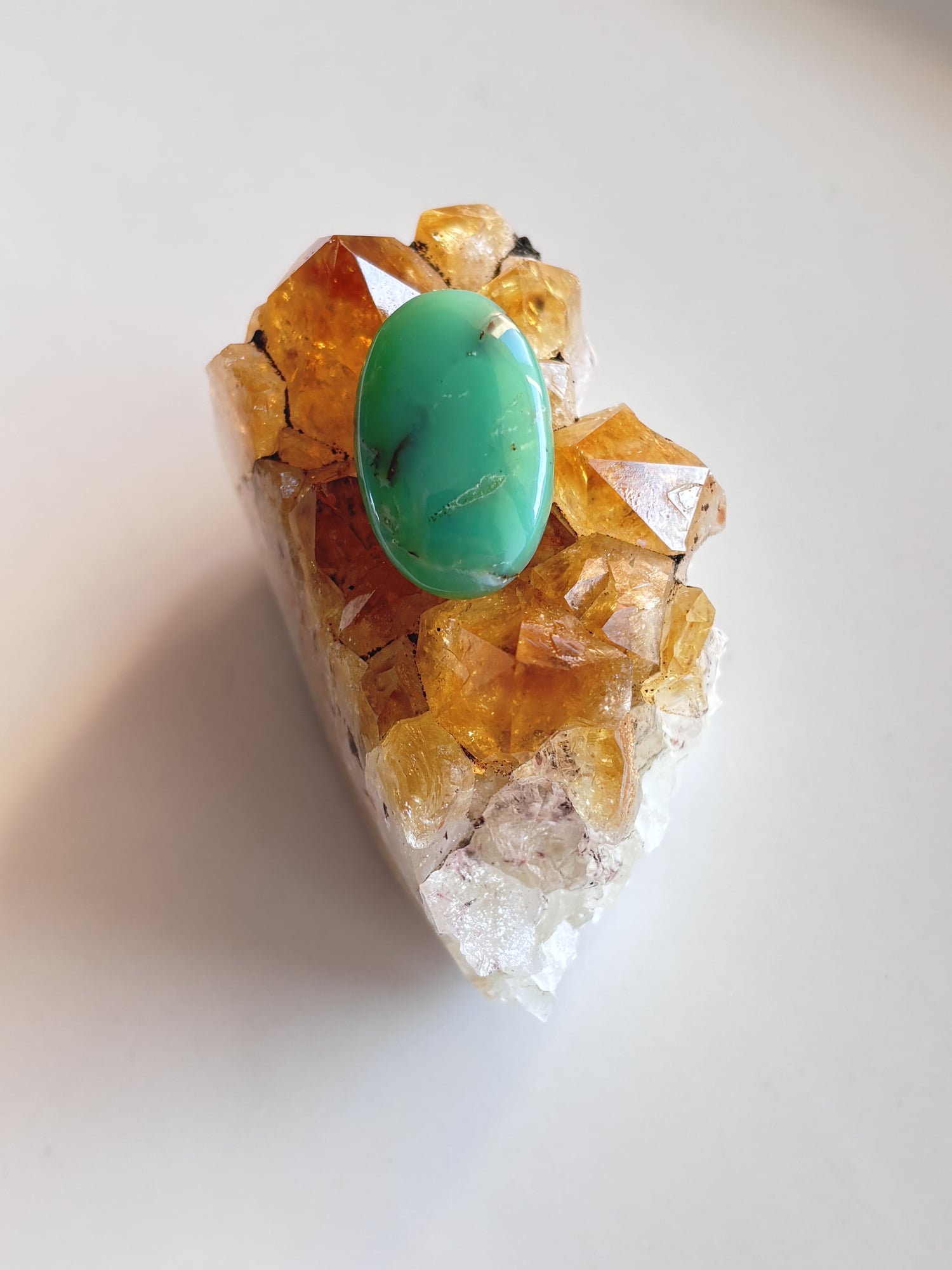 24mm Chrysoprase Gemstone for Creative Pendant Designs