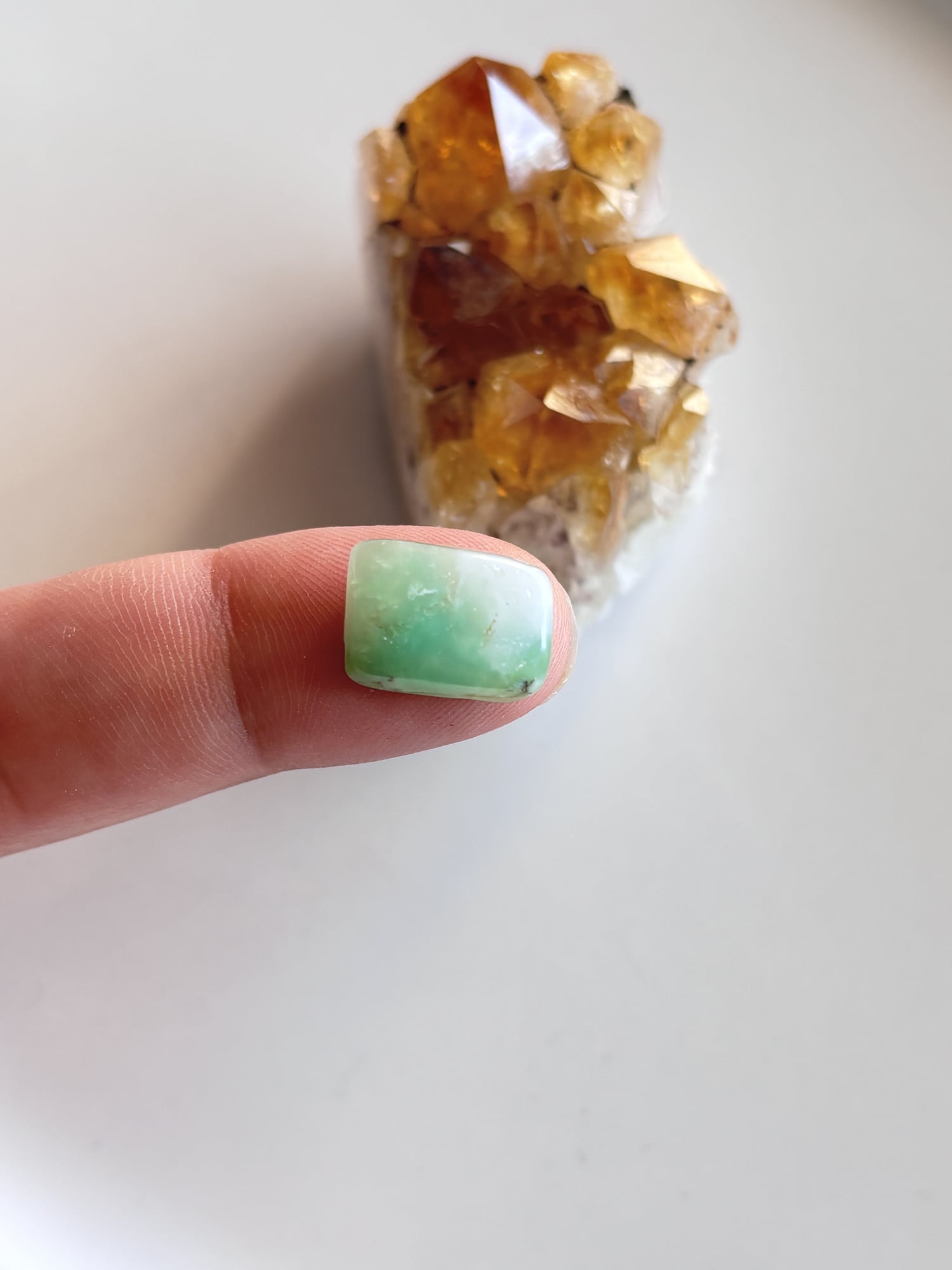 16mm Chrysoprase Cabochon for Macramé Necklaces - Image 2