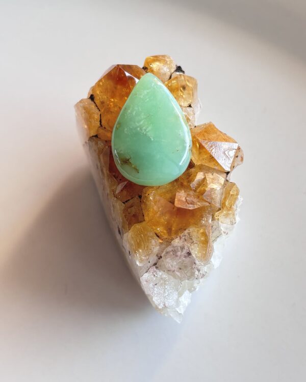 27mm Chrysoprase Gemstone for Wire-Wrapped Jewelry