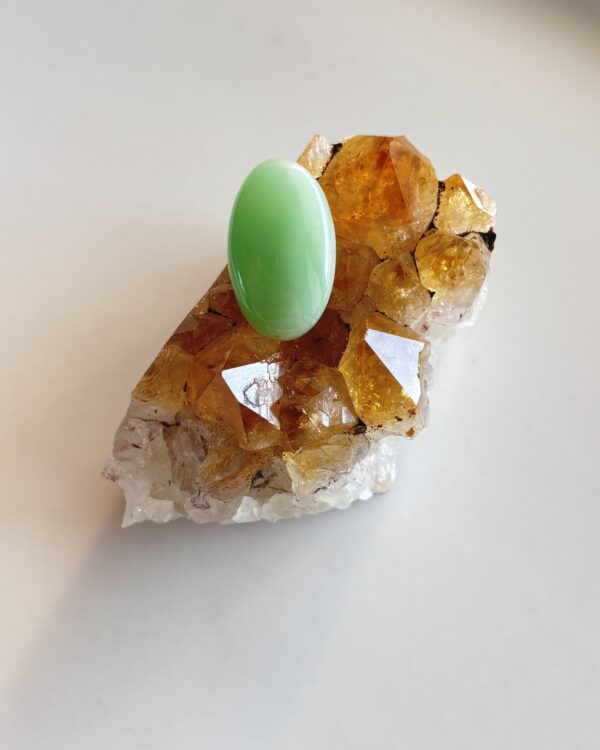 23mm Chrysoprase Gemstone for Creative Pendant Designs
