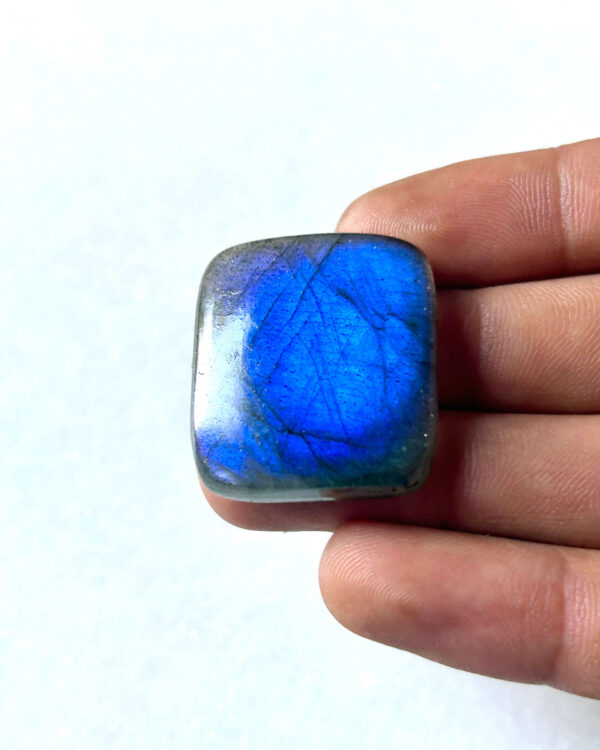 30 mm Blue Labradorite Stone