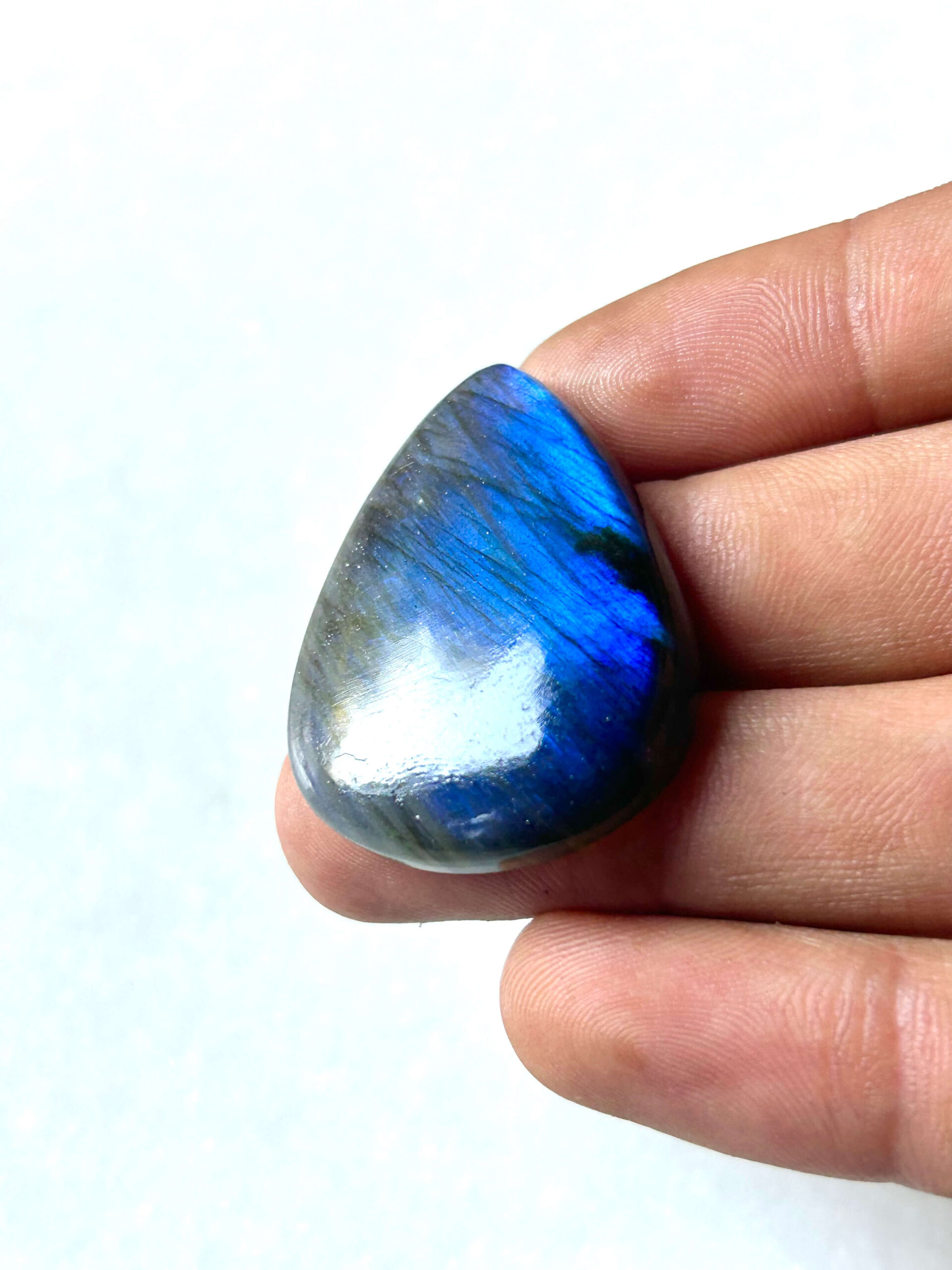 38 mm Blue Labradorite for Macrame