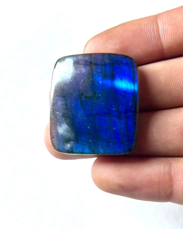 32 mm Blue Labradorite Stone