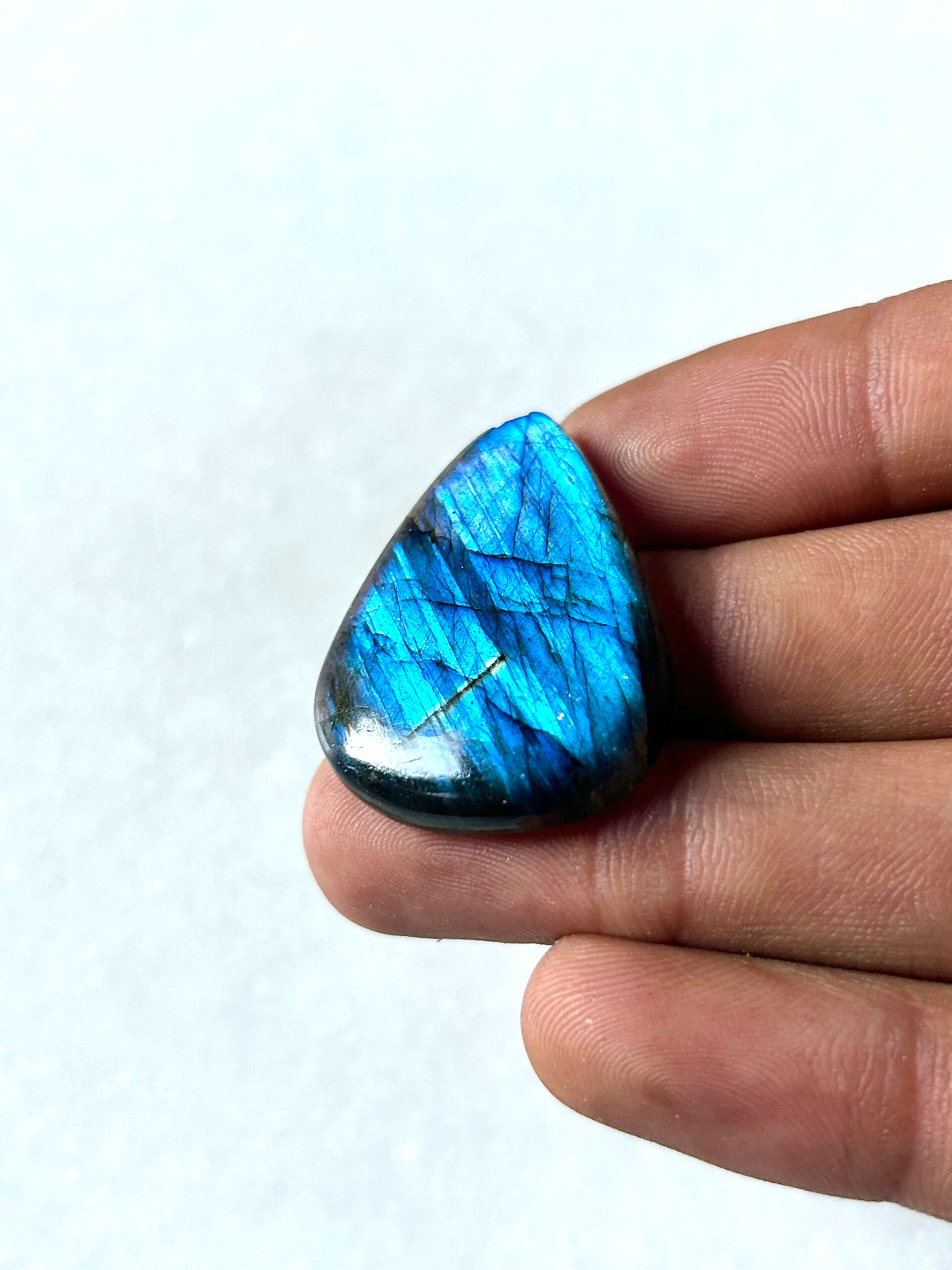 33 mm Blue Labradorite for Macrame broken top