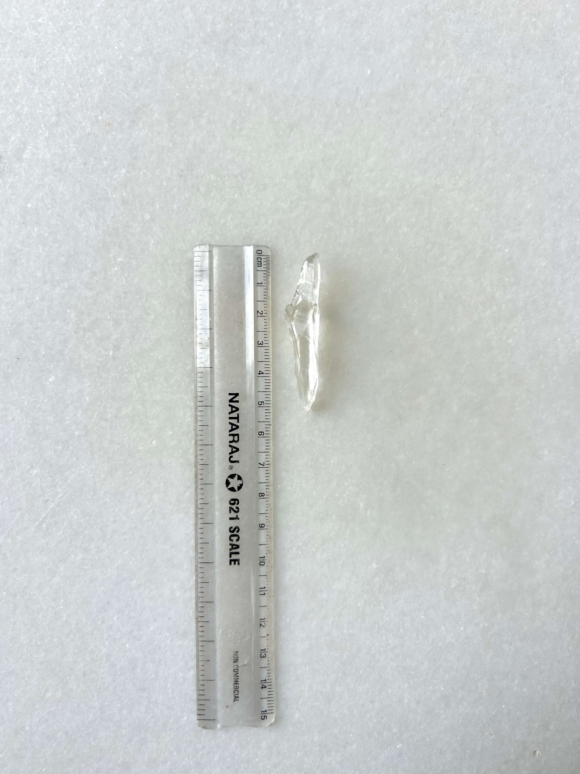 Raw Quartz Stone for Creative Projects - Image 2