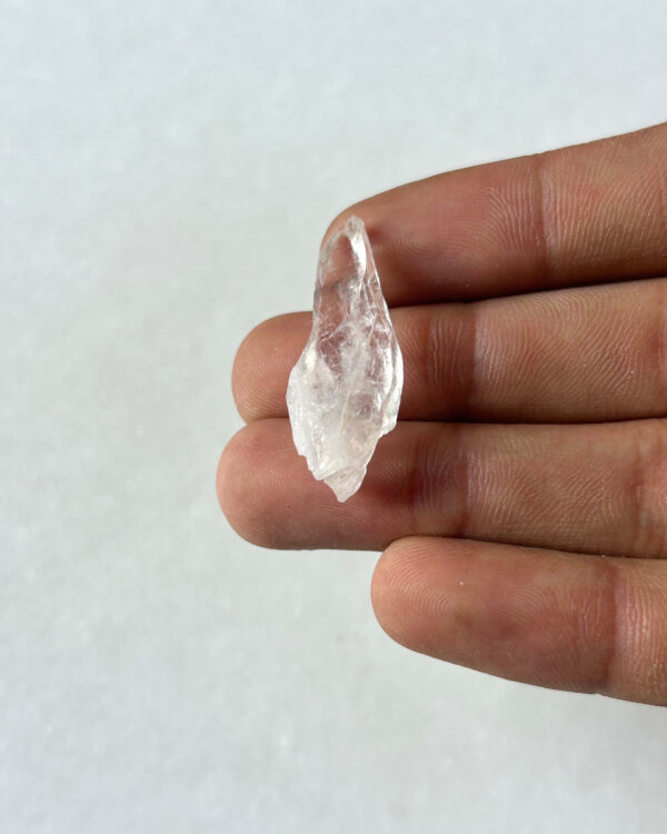 33 mm Raw Clear Quartz Stone