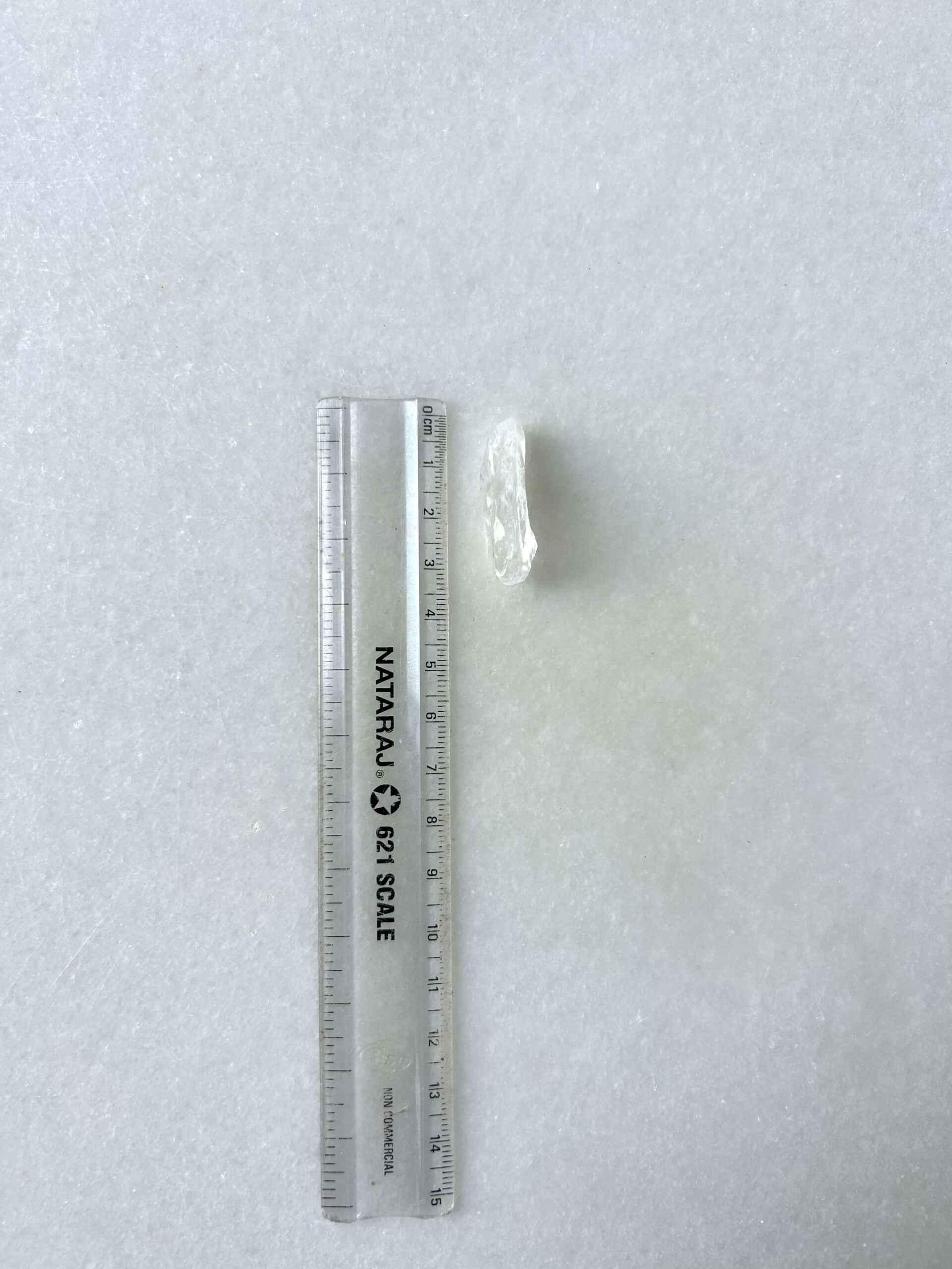 32 mm Raw Quartz Stone for Macrame - Image 2