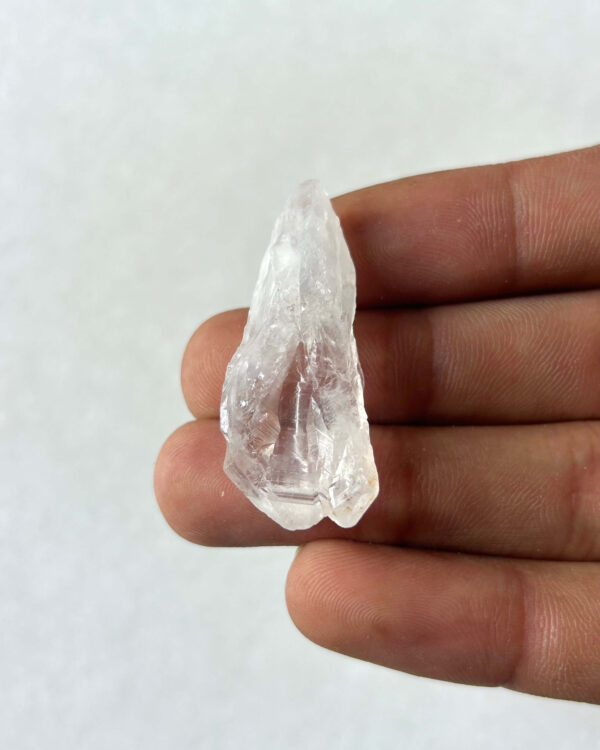 39 mm Raw Clear Quartz Stone