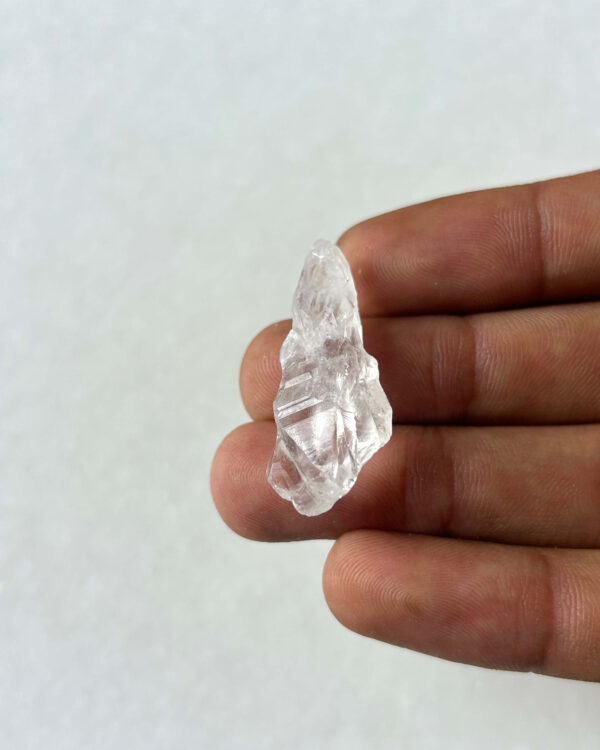 35 mm Raw Quartz Stone for Macrame