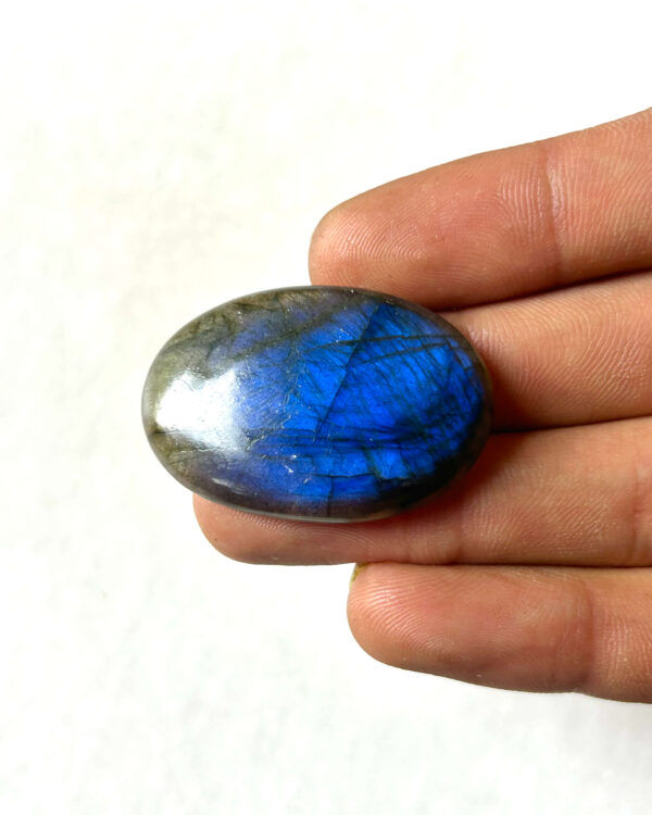 38 mm Blue Flash Labradorite Stone