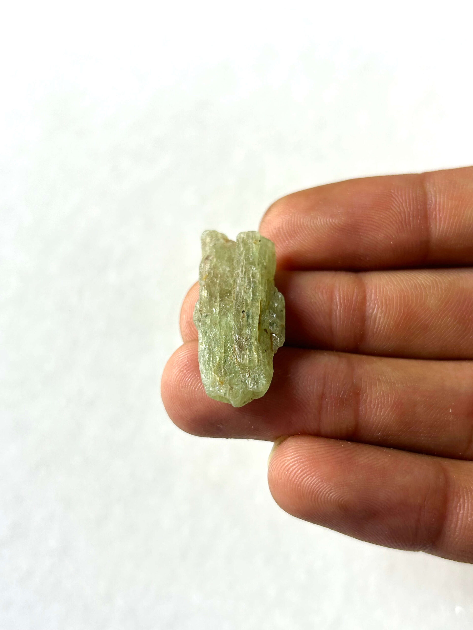 32 mm Raw Green Kyanite for Macrame