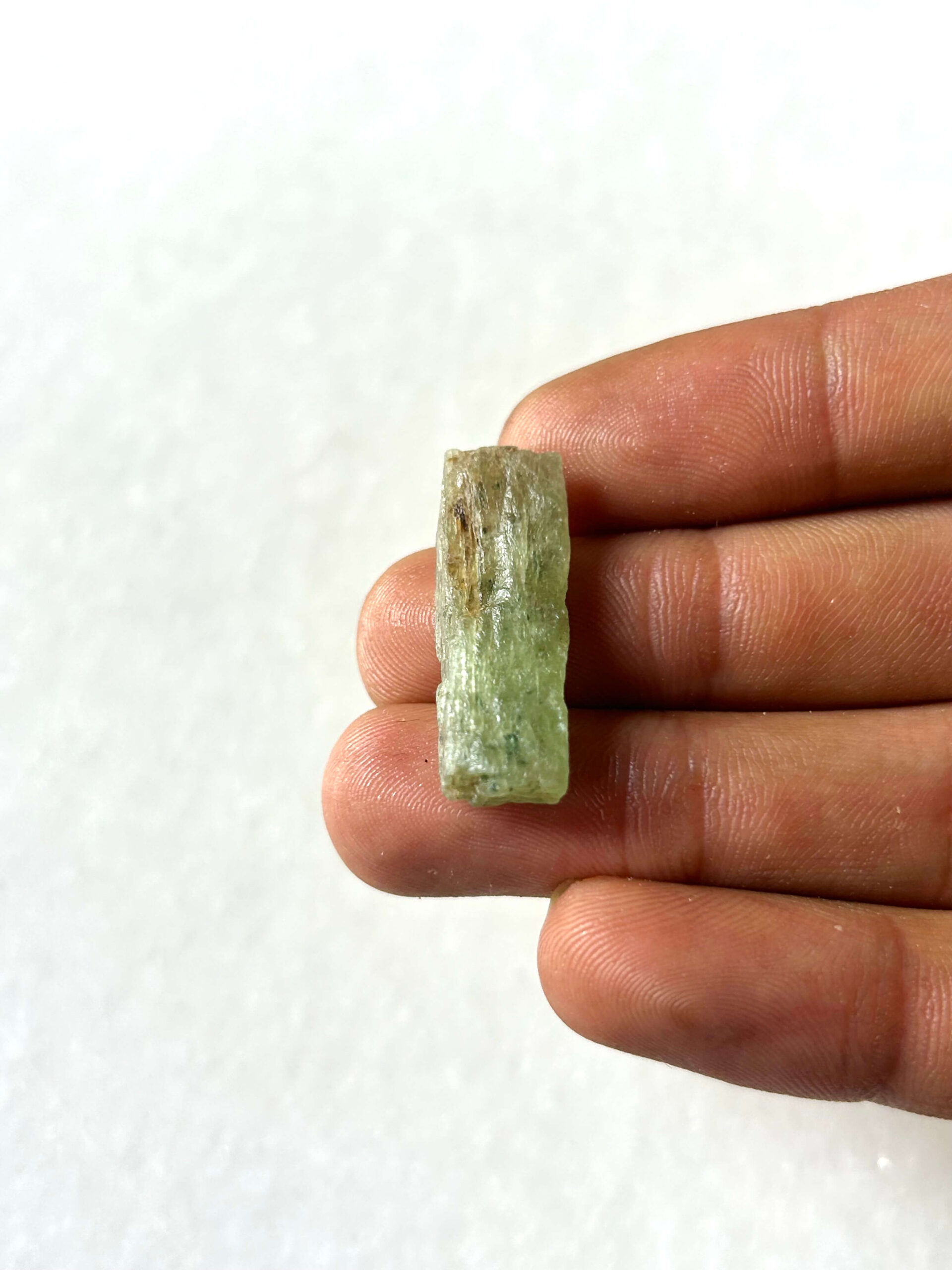 29 mm Raw Green Kyanite Stone