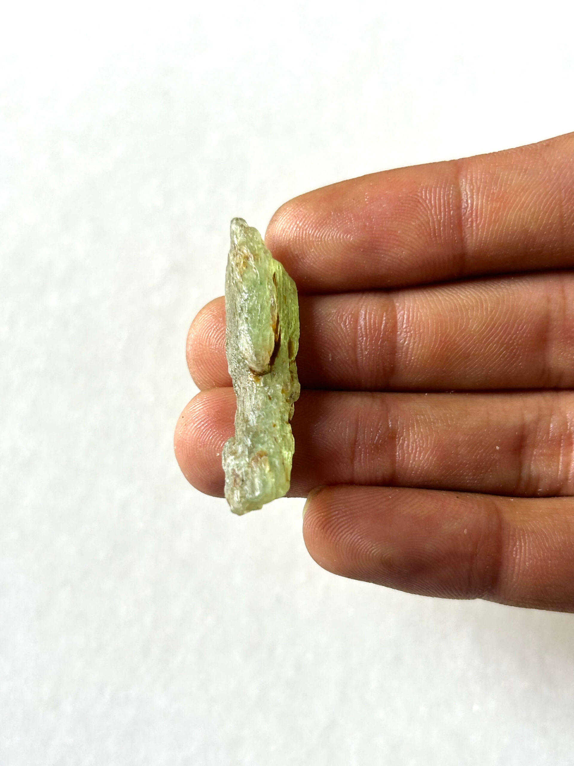 41 mm Raw Green Kyanite for Macrame