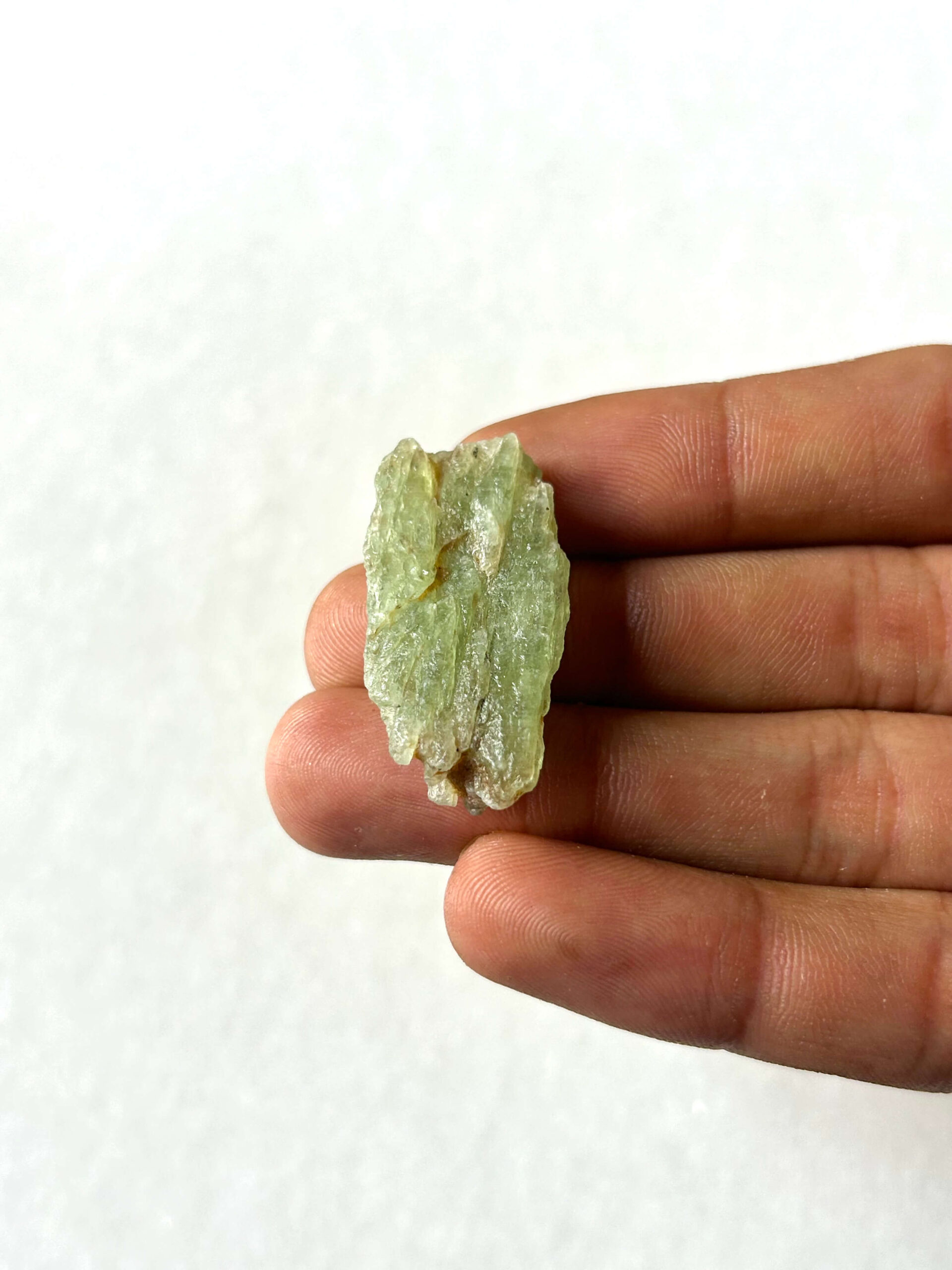 35 mm Raw Green Kyanite for Macrame