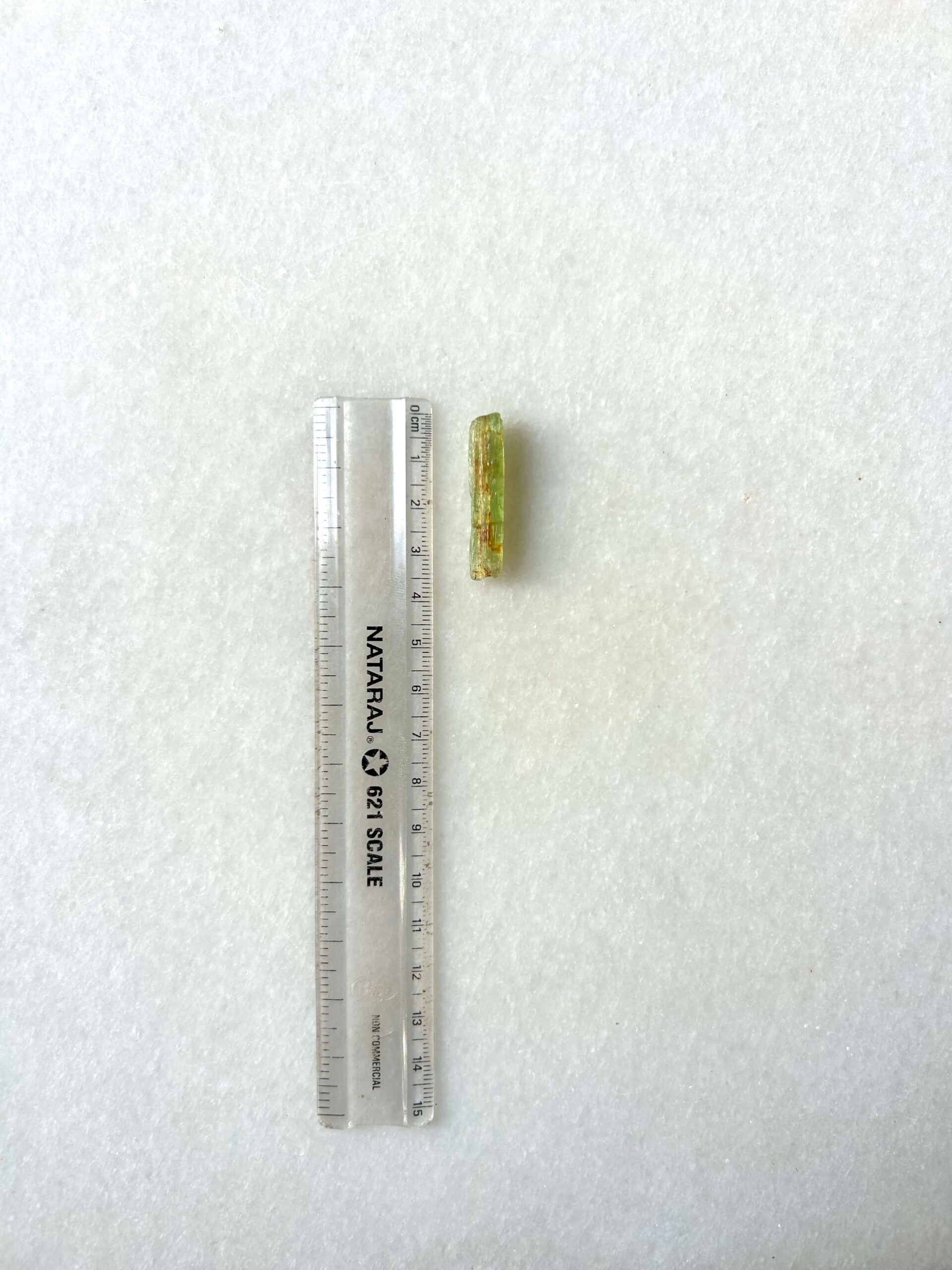 35 mm Raw Green Kyanite Stone - Image 2