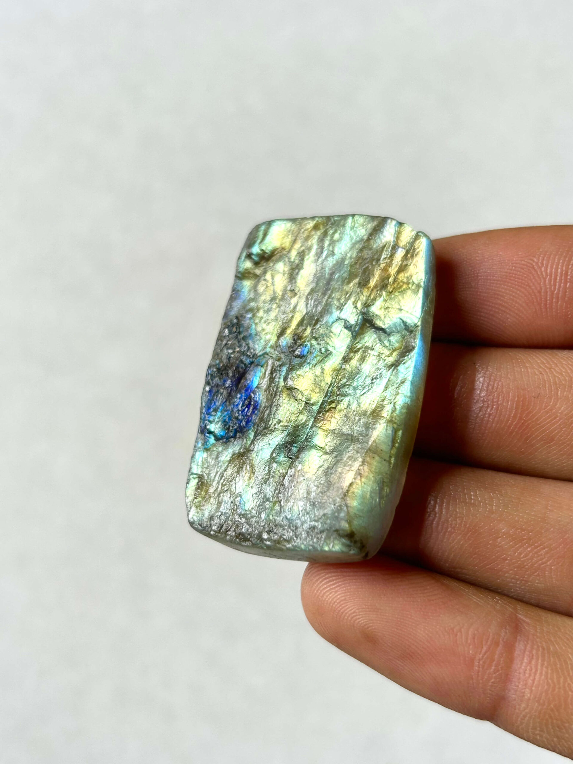 44 mm Rough Face Labradorite for Macrame - Image 2