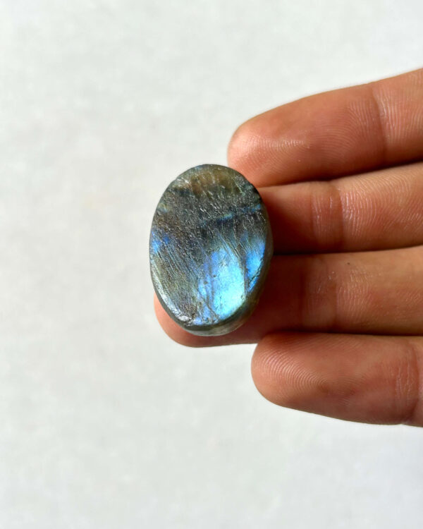 30 mm Rough Face Labradorite Stone
