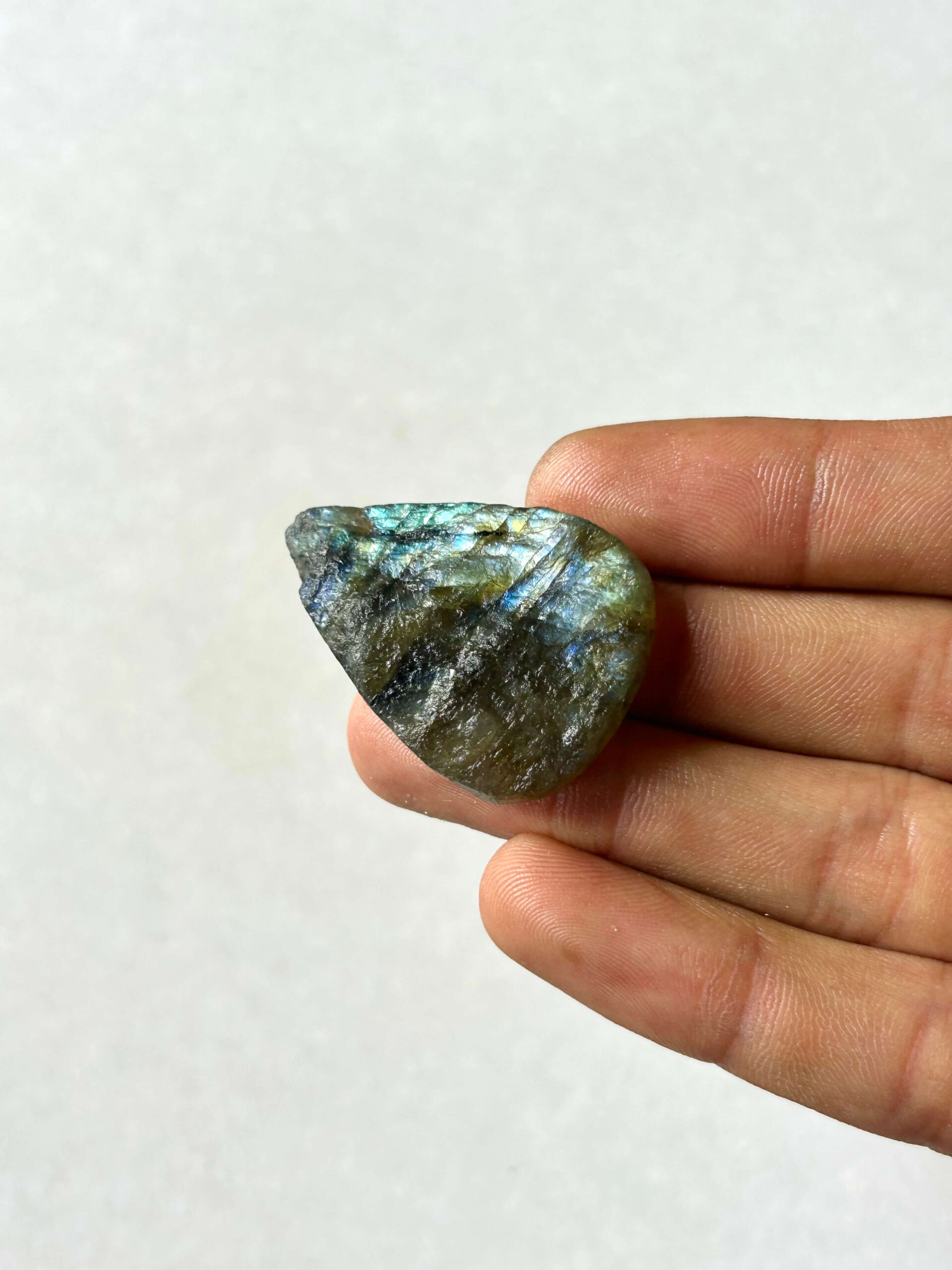 39 mm Rough Face Labradorite Stone - Image 2