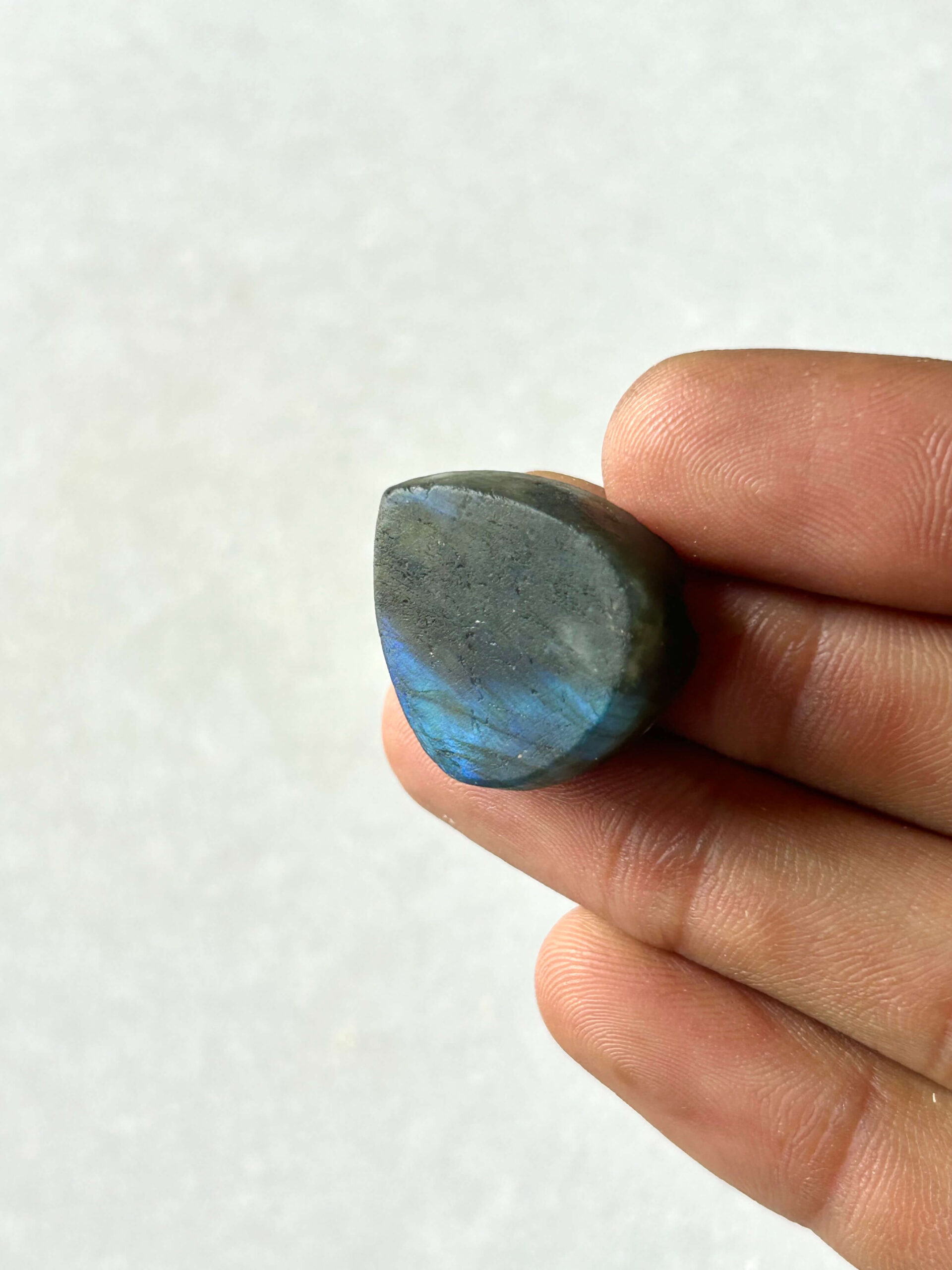 24 mm Rough Face Labradorite Stone - Image 2