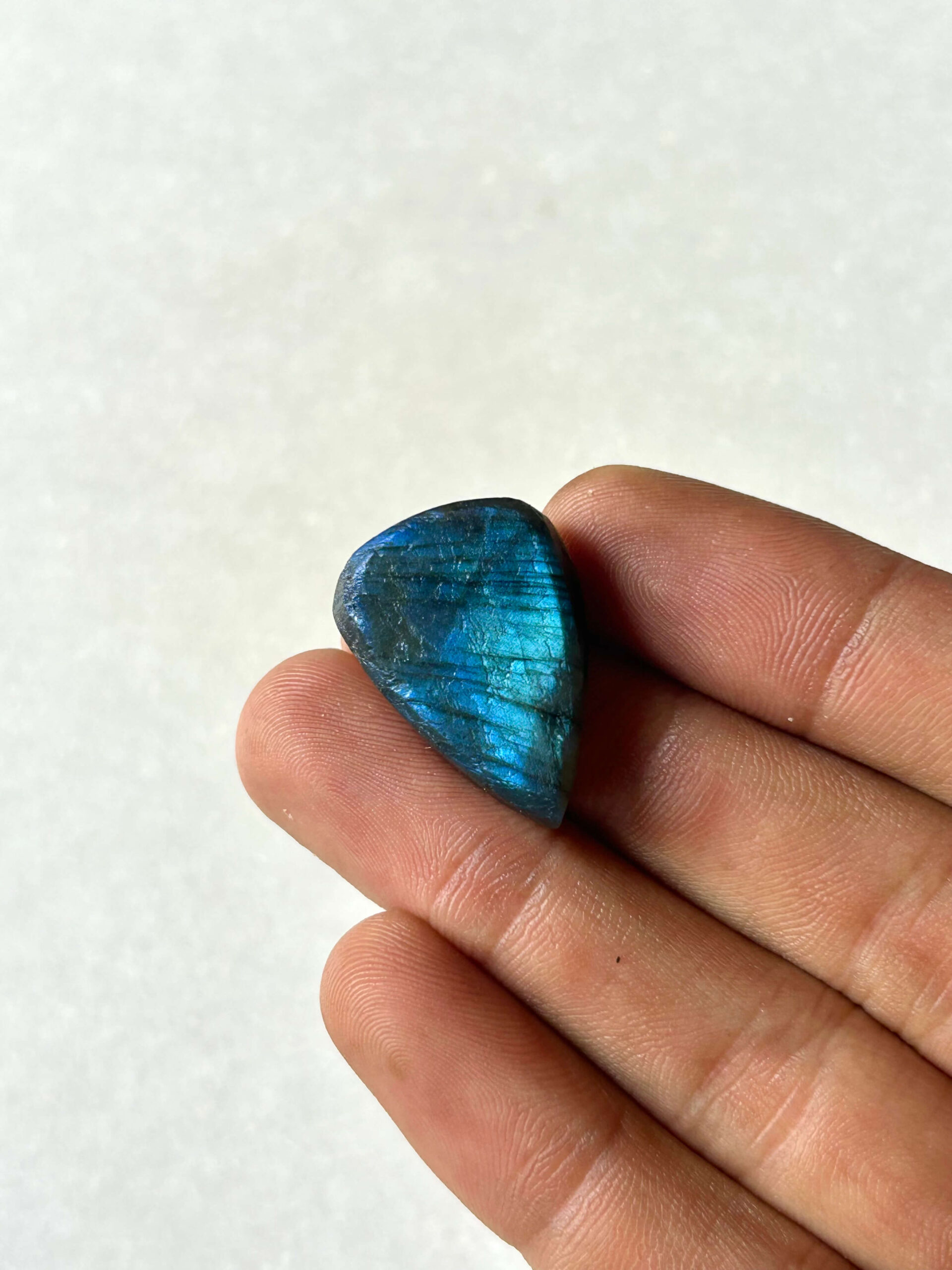 26 mm Rough Face Labradorite for Macrame - Image 2