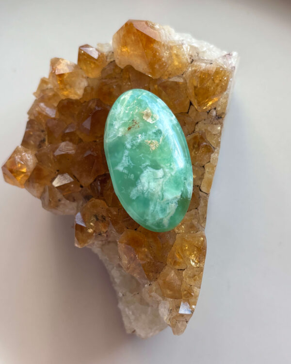 42mm Chrysoprase Stone for Macramé