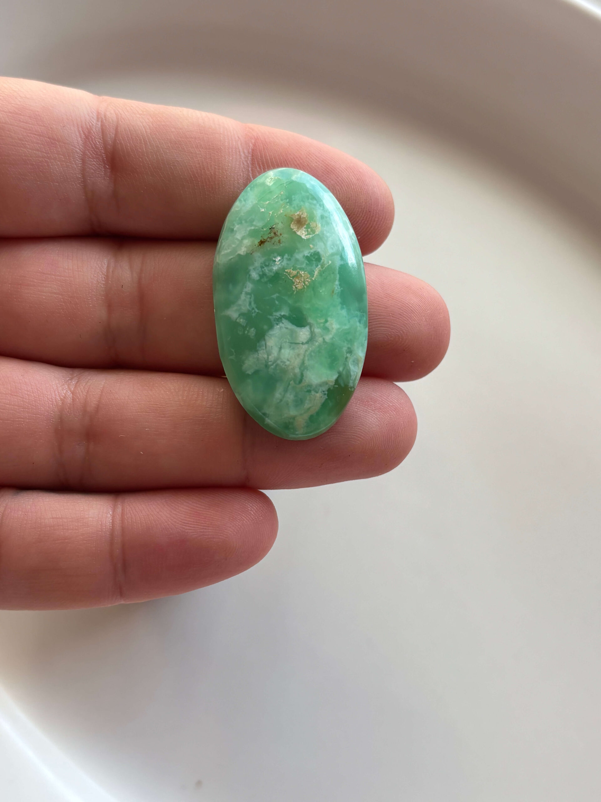 42mm Chrysoprase Stone for Macramé - Image 2