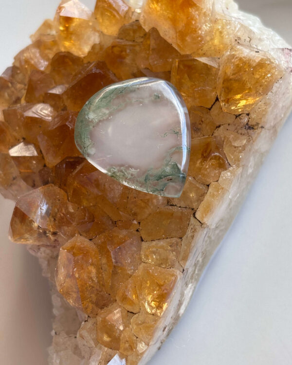 28mm Moss Agate Gemstone for Pendant Designs