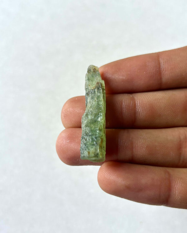 40 mm Raw Green Kyanite for Macrame
