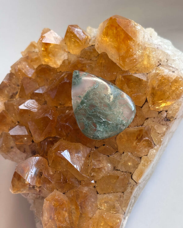 28mm Moss Agate Gemstone for Jewellery Projects