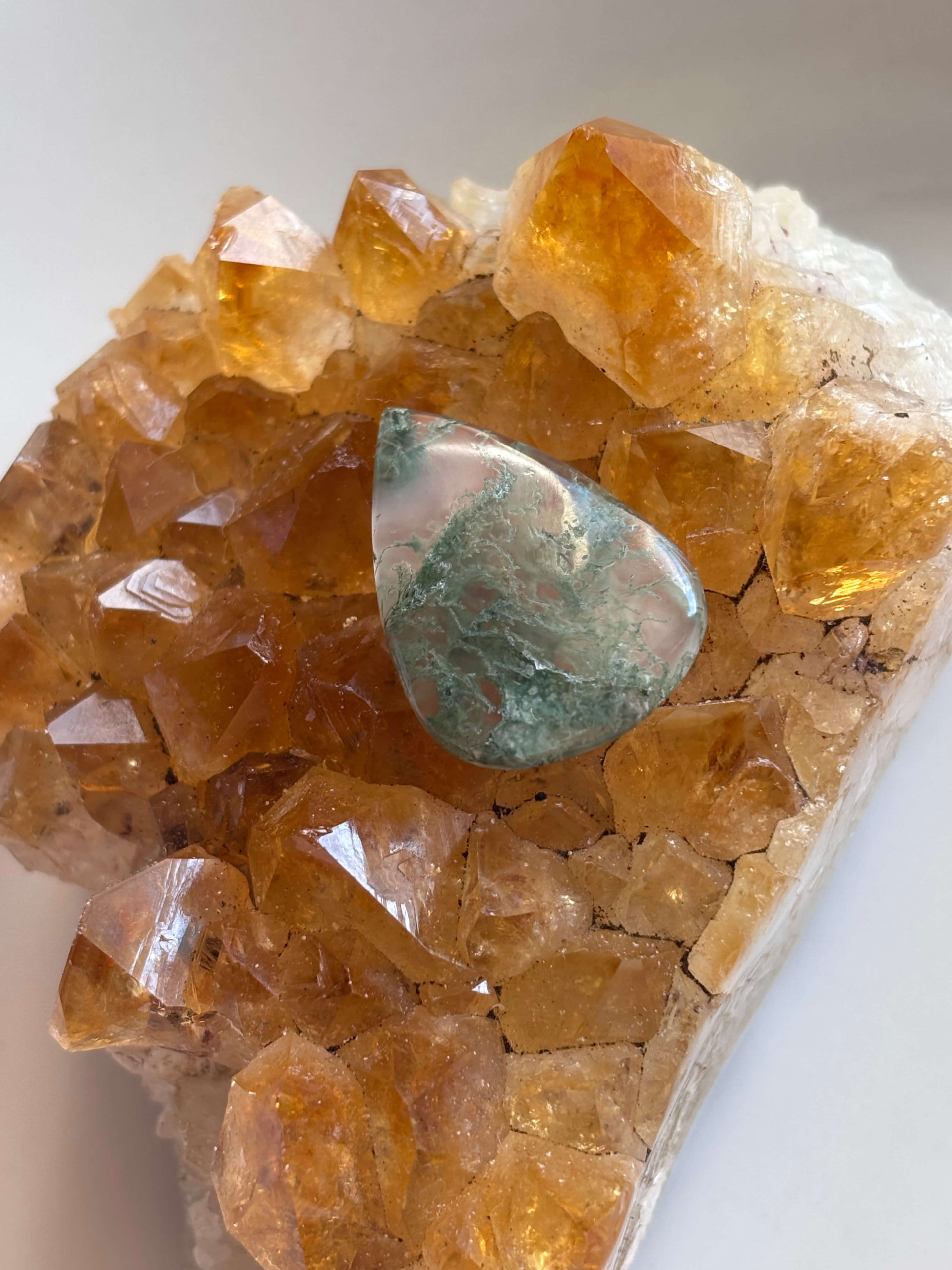 28mm Moss Agate Gemstone for Jewellery Projects