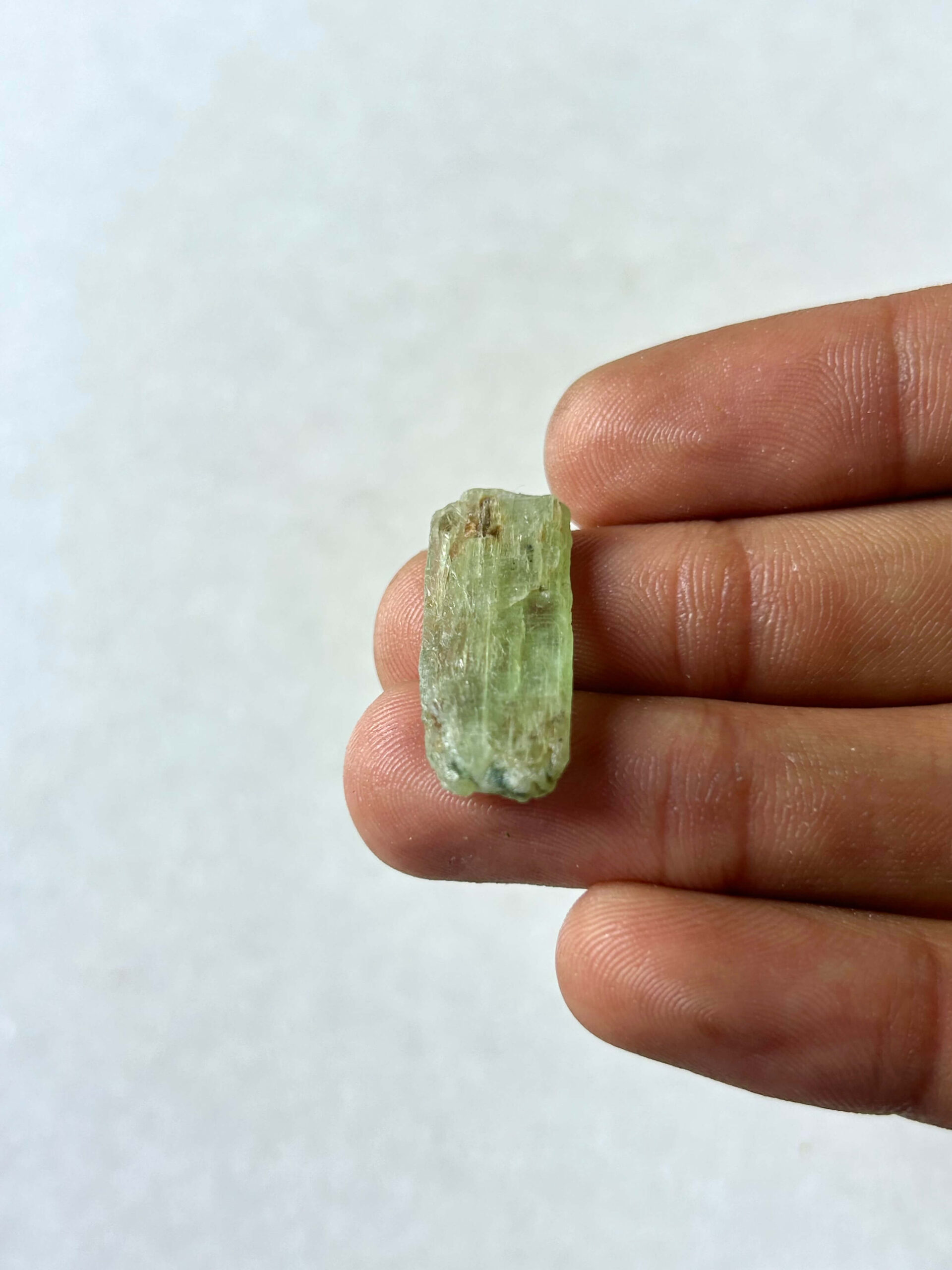27 mm Raw Green Kyanite for Macrame