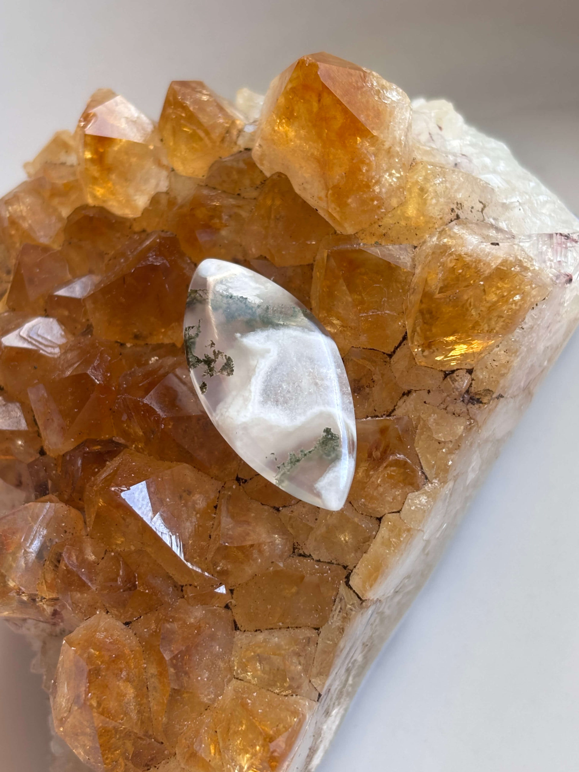 32mm Moss Agate Gemstone for Creative Jewellery