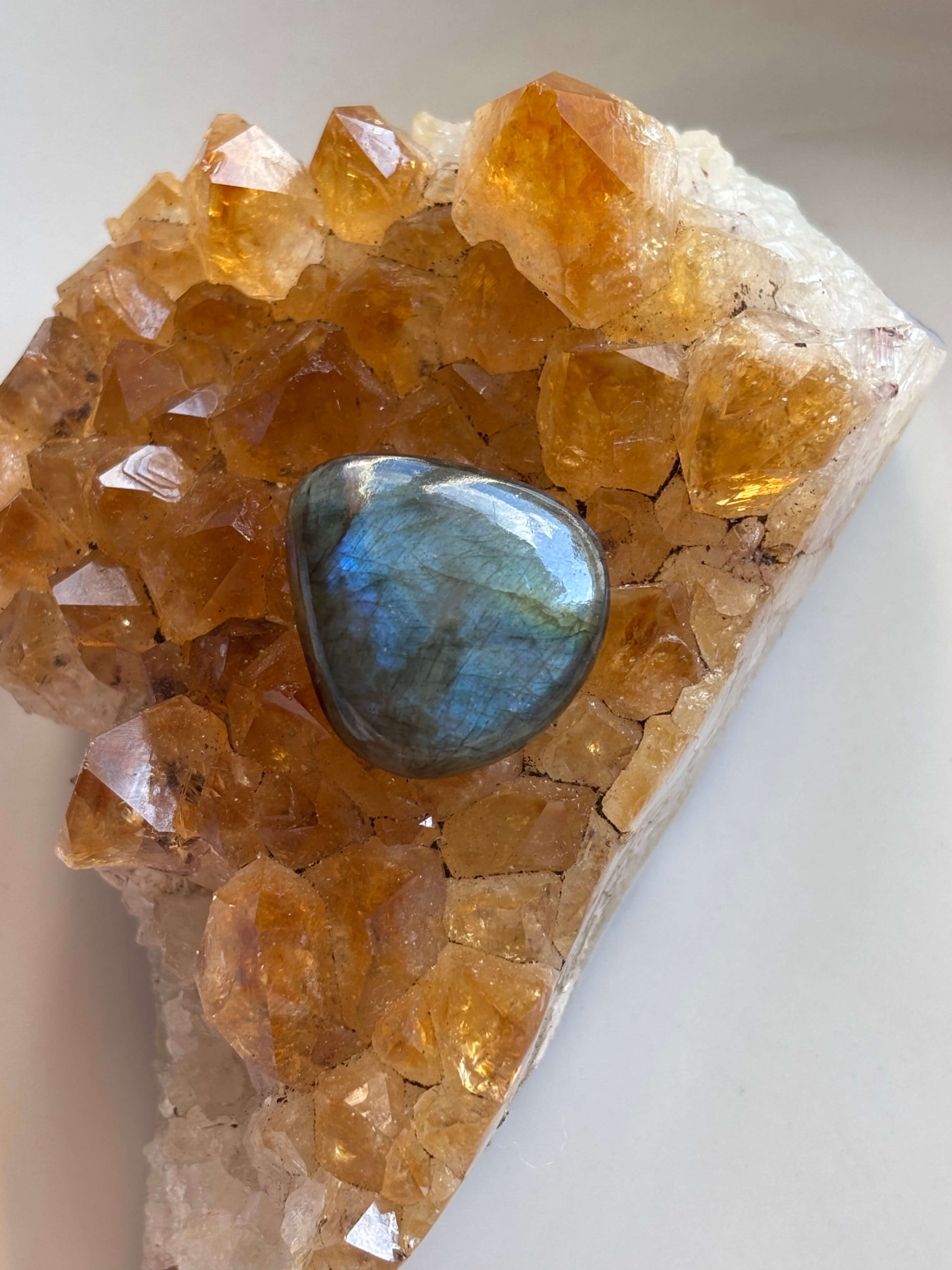 25mm High Quality Labradorite Cabochon for Macramé