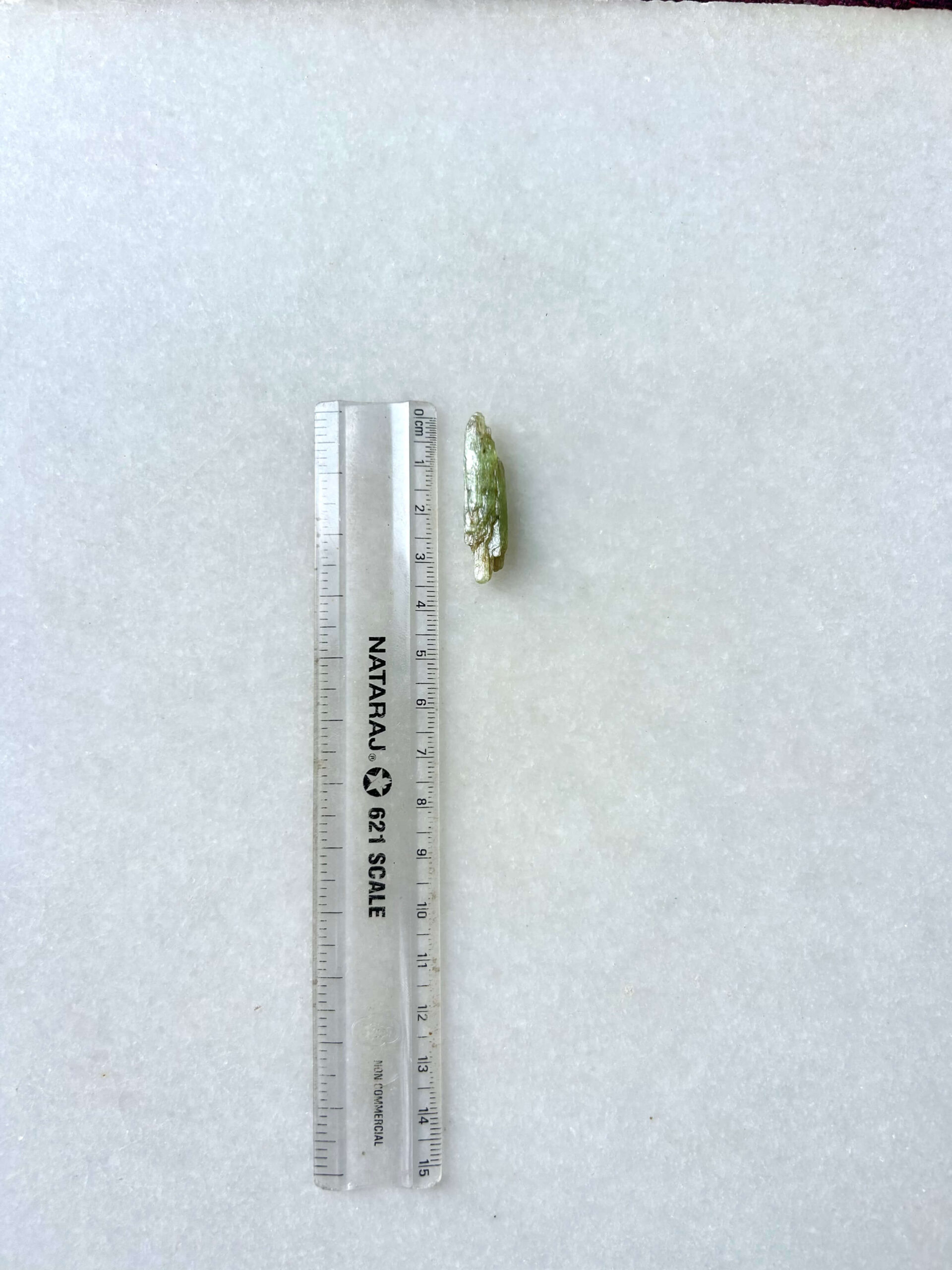 35 mm Raw Green Kyanite Stone - Image 2
