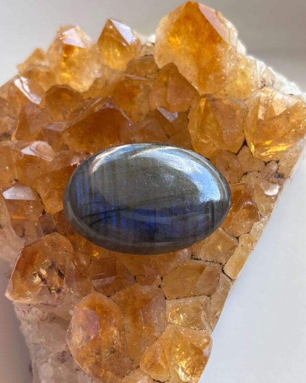 31mm High Quality Labradorite Gemstone for Jewellery Making