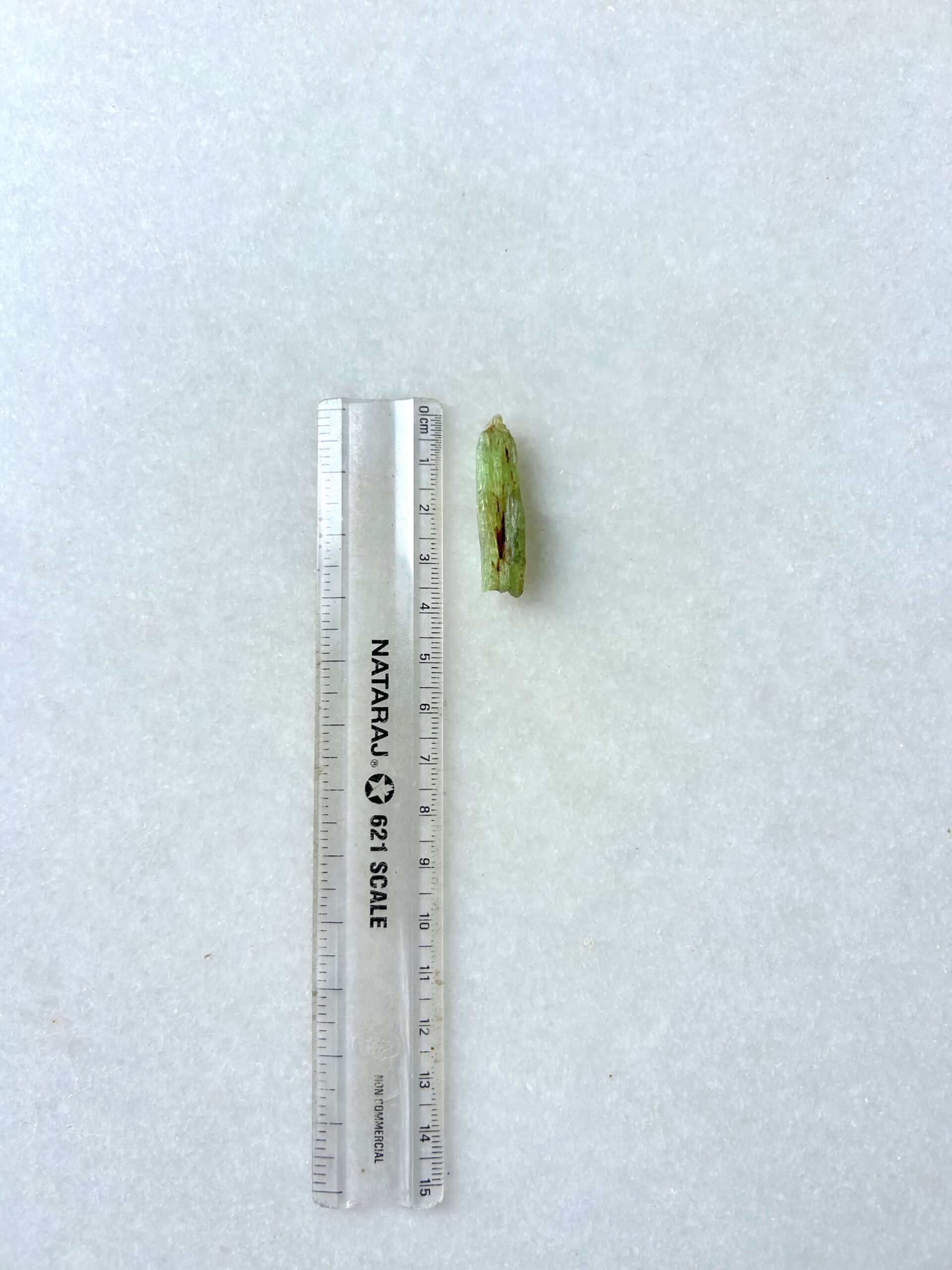 36 mm Raw Green Kyanite for Macrame - Image 2