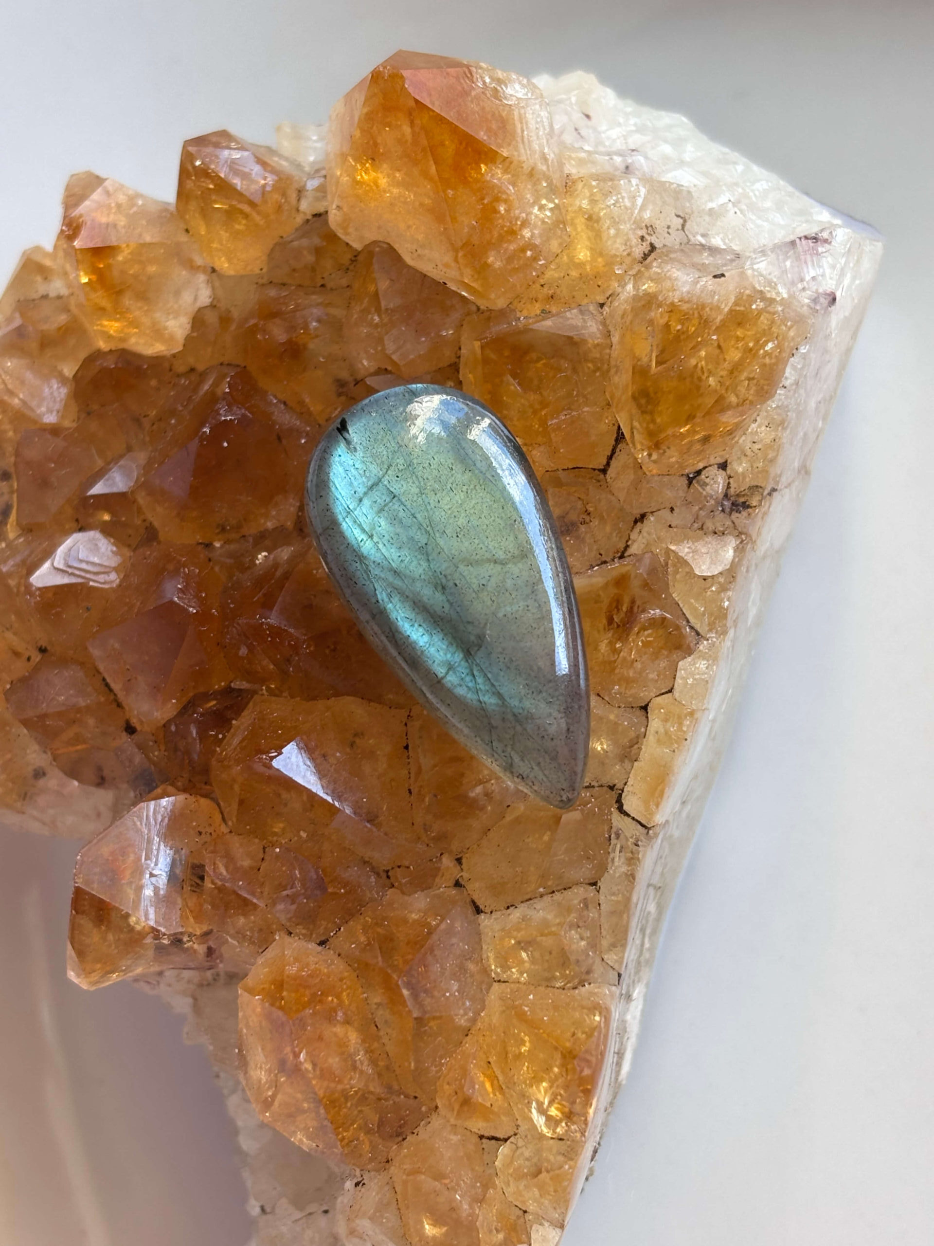 32mm High Quality Labradorite Stone for Creative Projects