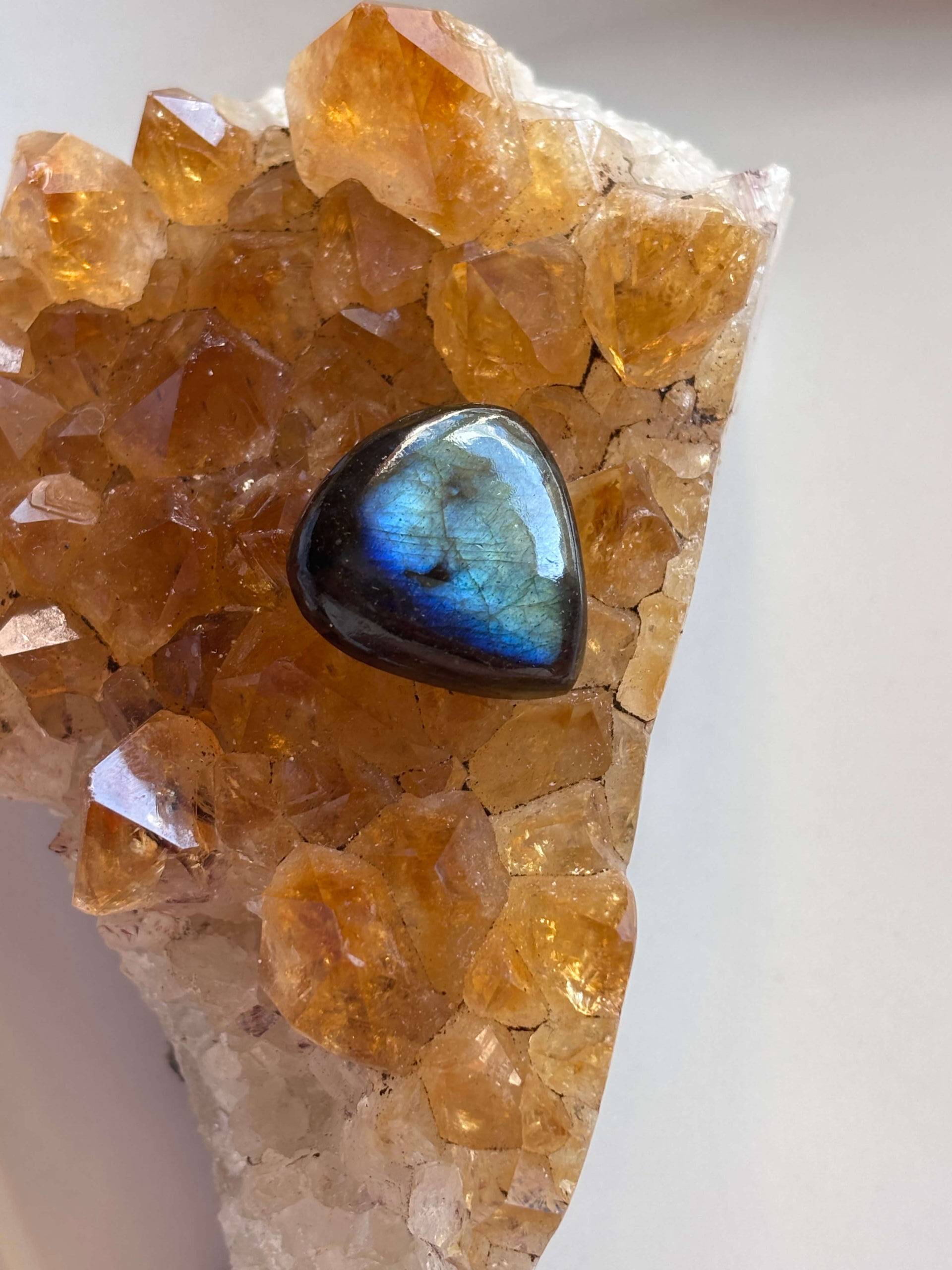 23mm High Quality Labradorite Gemstone for Craft Projects