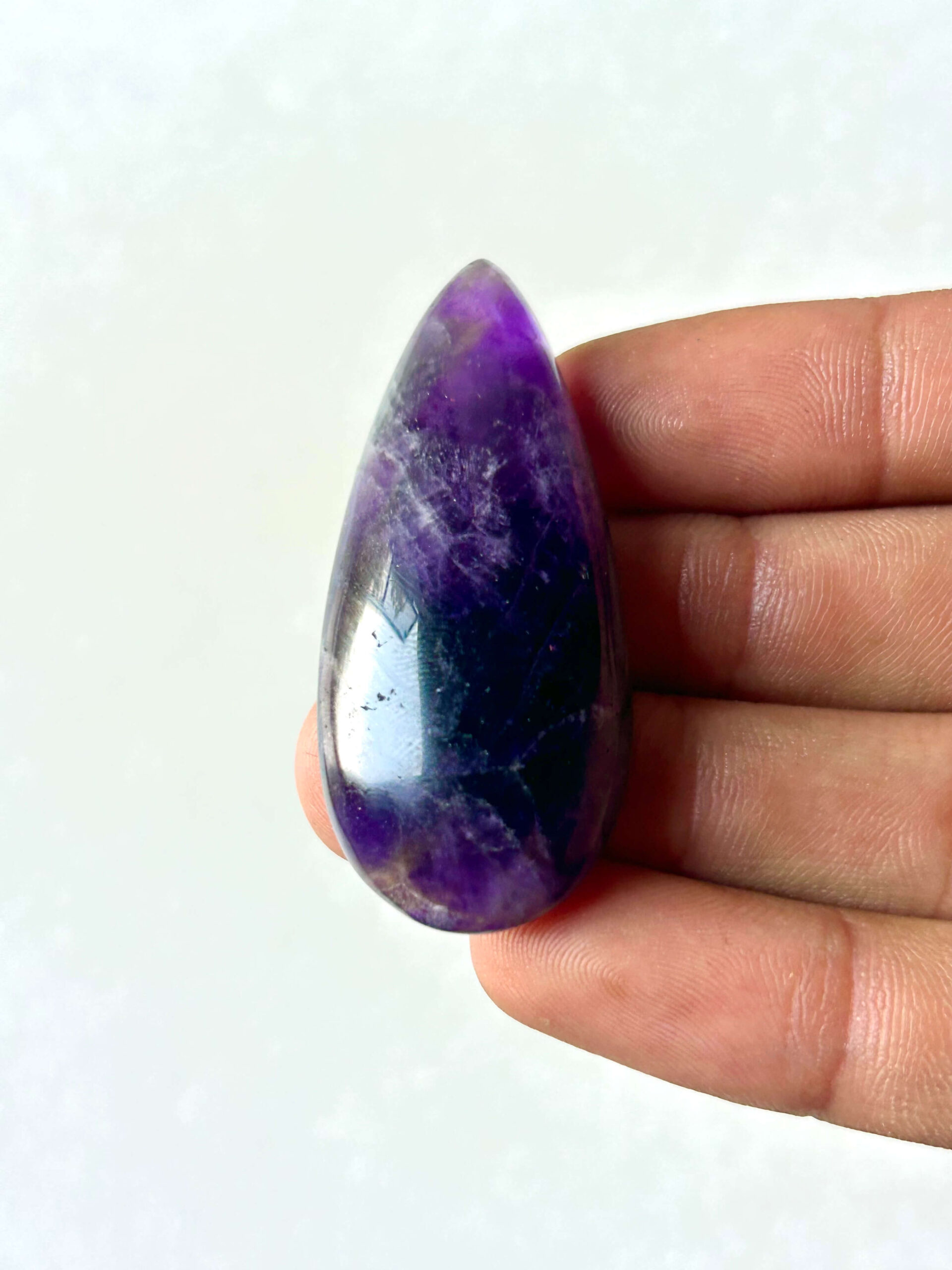 51 mm Amethyst Gemstone - Image 2