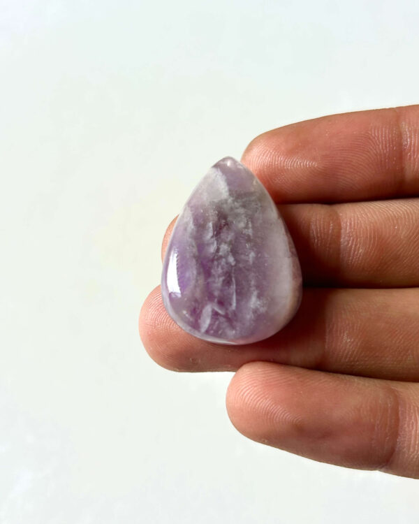 32 mm Amethyst Gemstone