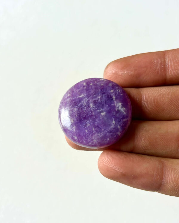 31 mm Amethyst Gemstone