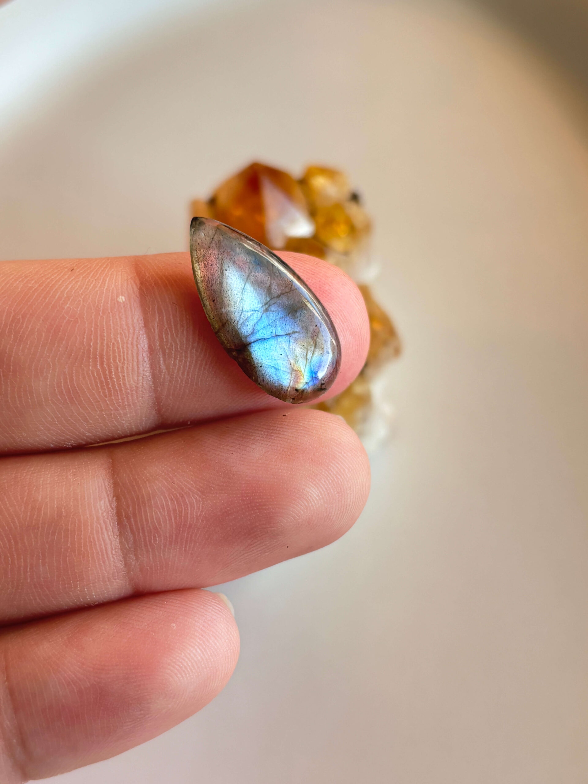 24mm Labradorite Cabochon for Creative Pendant Designs - Image 2
