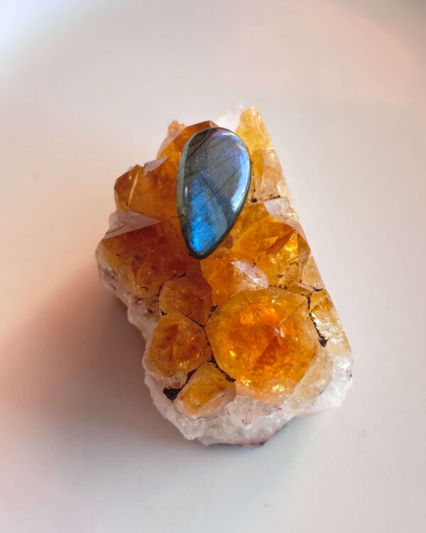 21mm Labradorite Cabochon for Artisan Jewelry