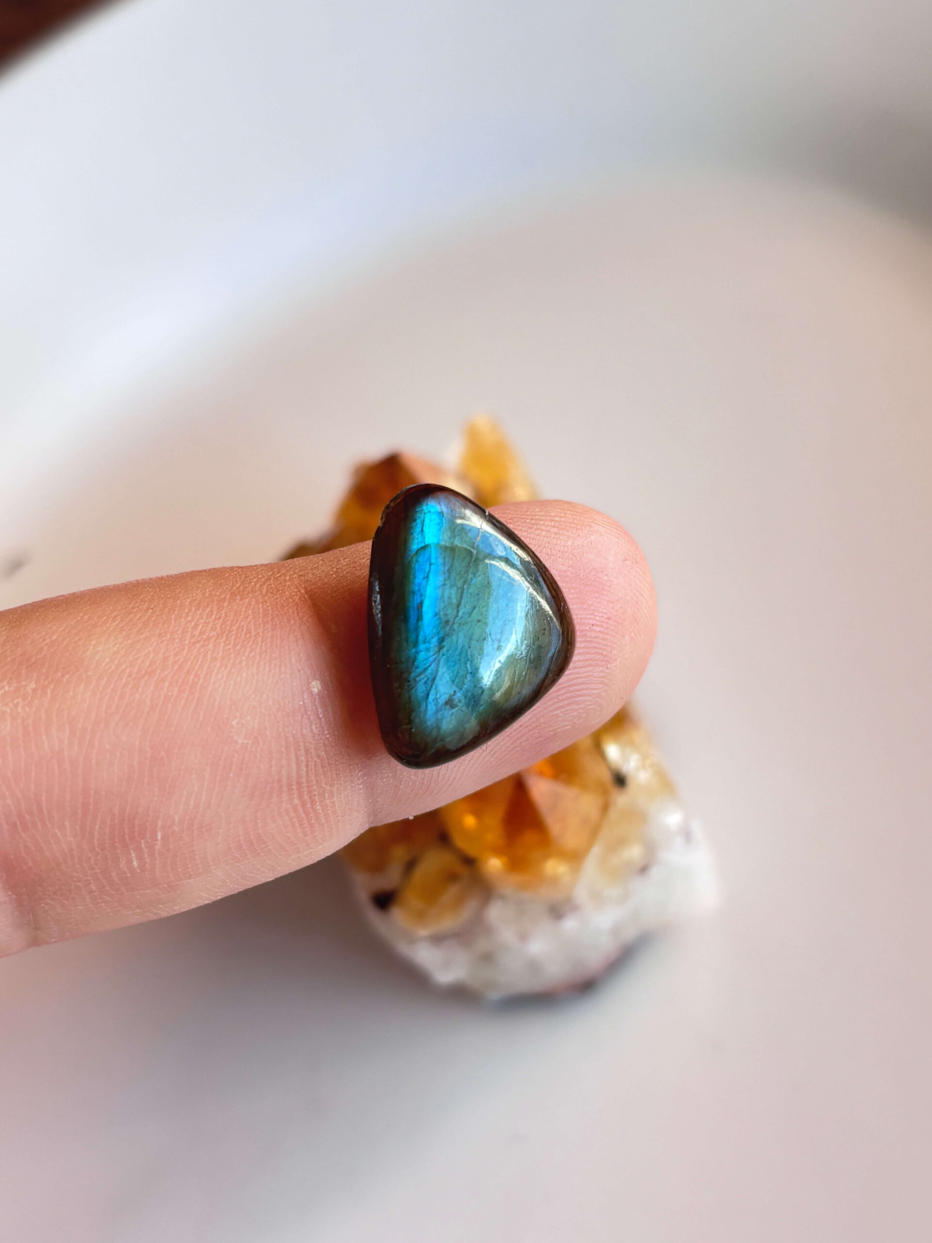 19mm Labradorite Cabochon for Macramé Settings - Image 2