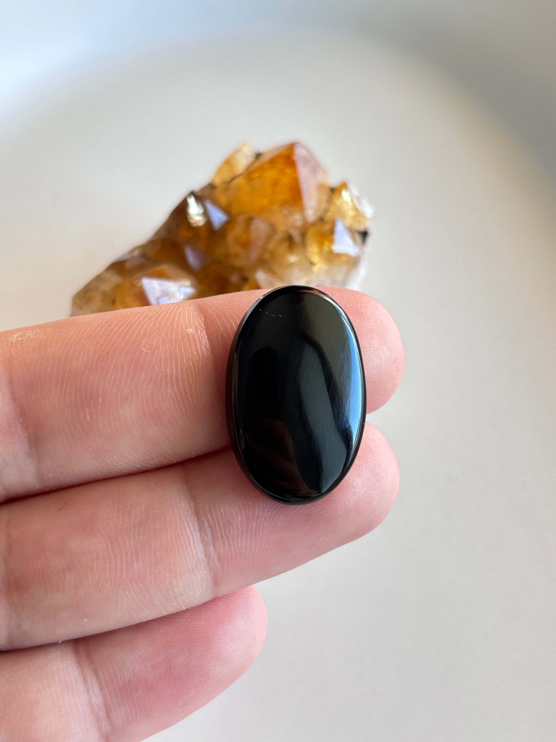 28mm Black Onyx Cabochon for Macramé Pendants - Image 2