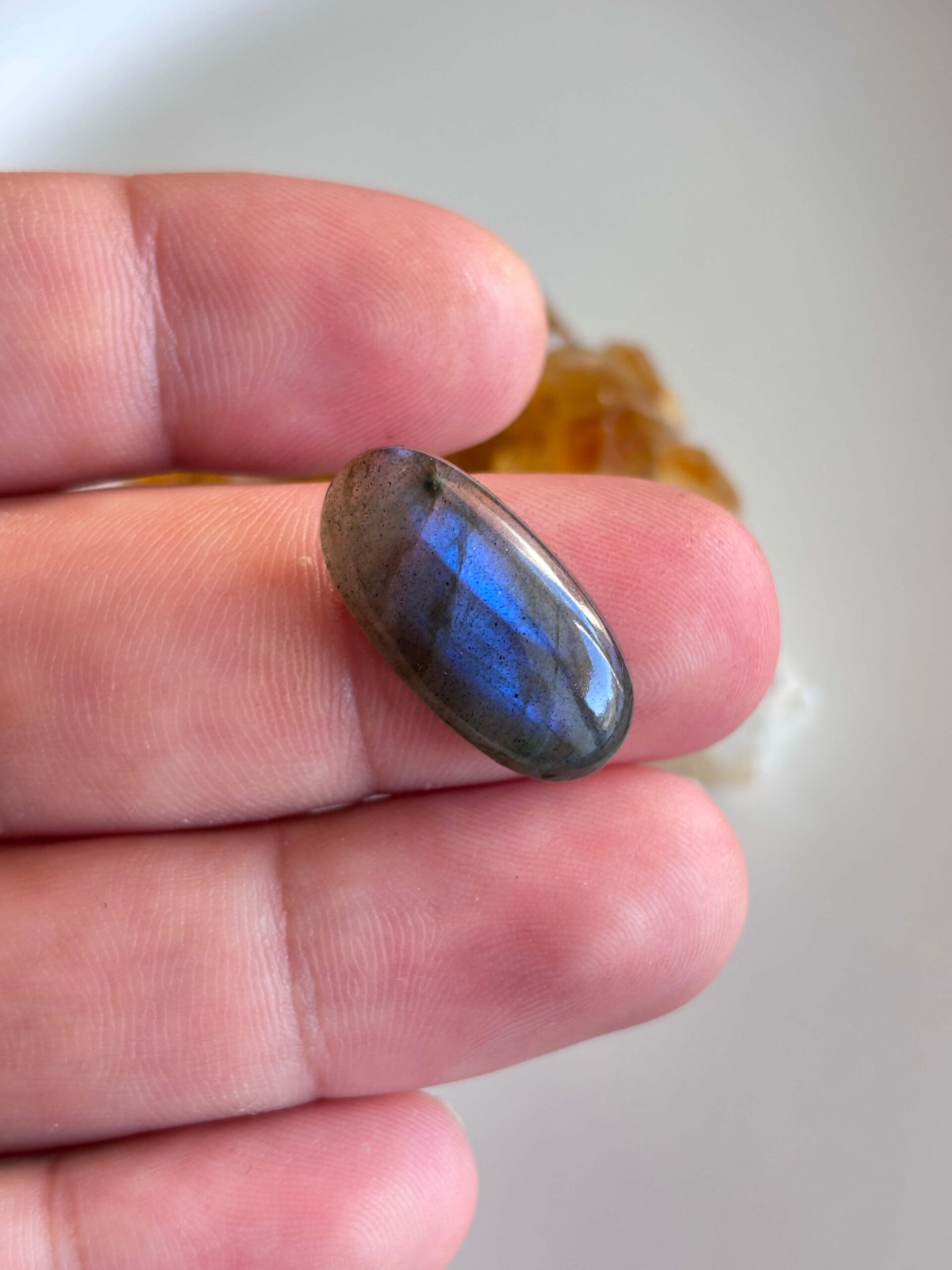 24mm Labradorite Cabochon for Artisan Jewelry - Image 2