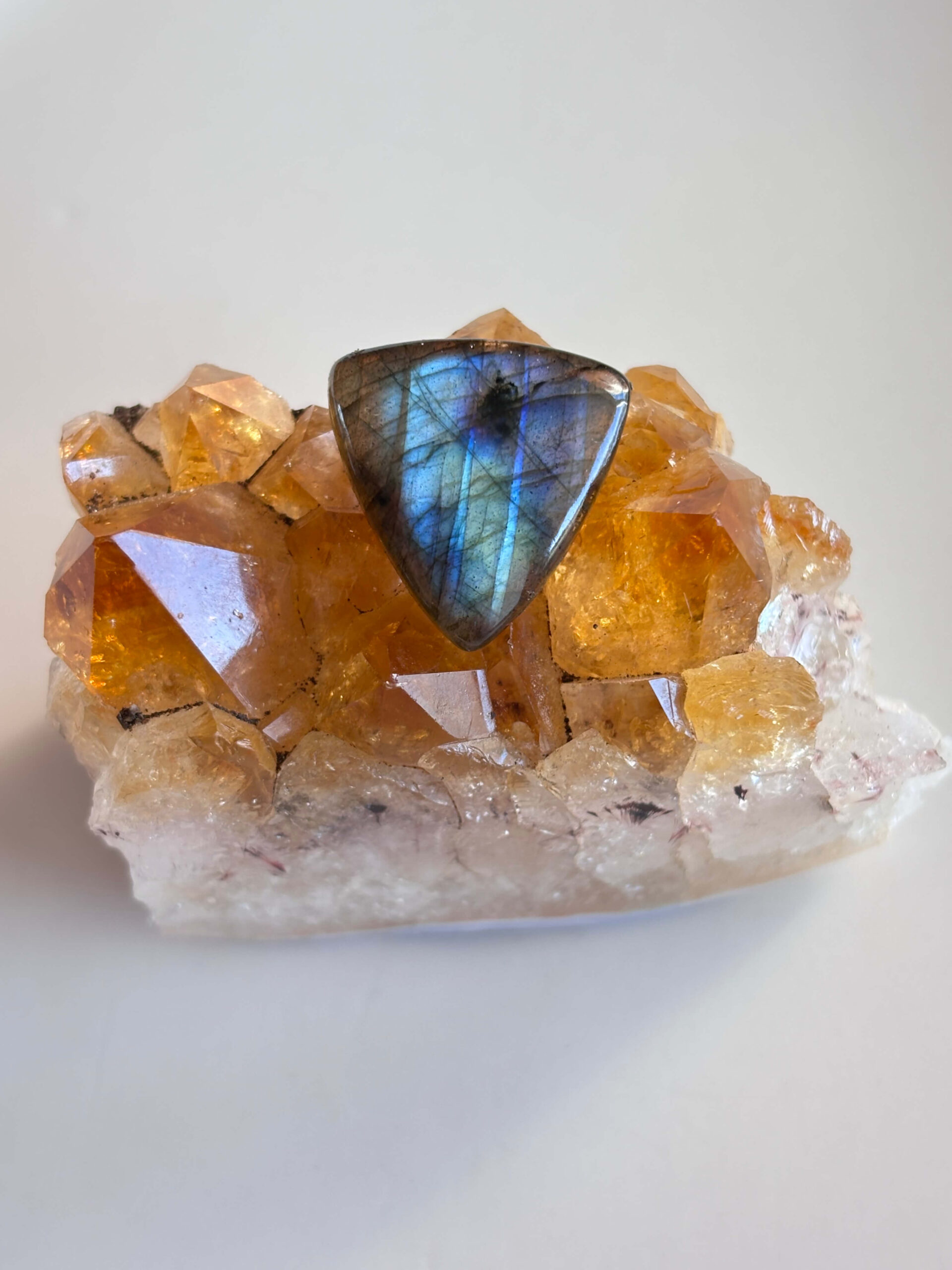 21mm Labradorite Cabochon for Macramé Settings